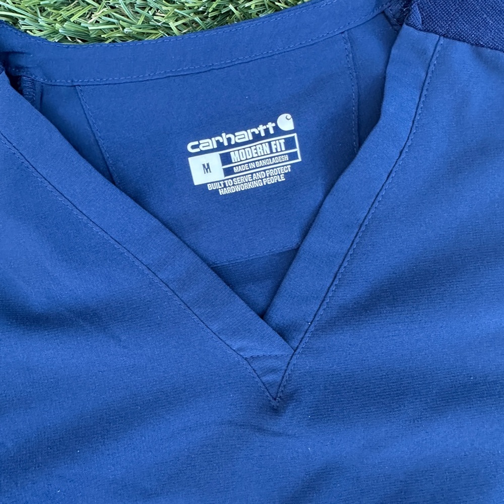 Carhartt Women's Flex Panel V-Neck Scrub Top - Picture 3 of 7